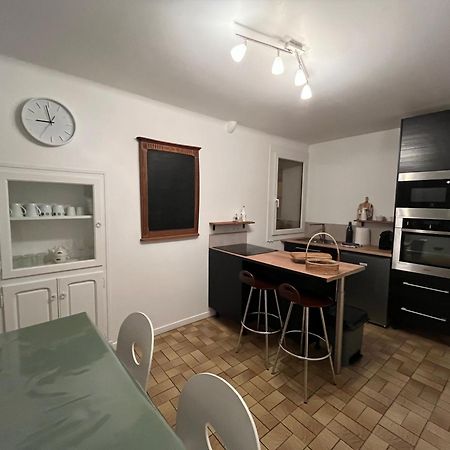 Agreable Maison De Village Avec Terrasse Vinca Bagian luar foto