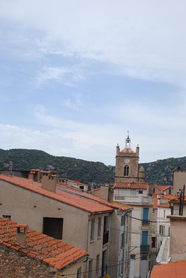 Agreable Maison De Village Avec Terrasse Vinca Bagian luar foto