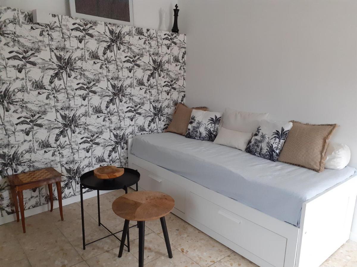 Agreable Maison De Village Avec Terrasse Vinca Bagian luar foto