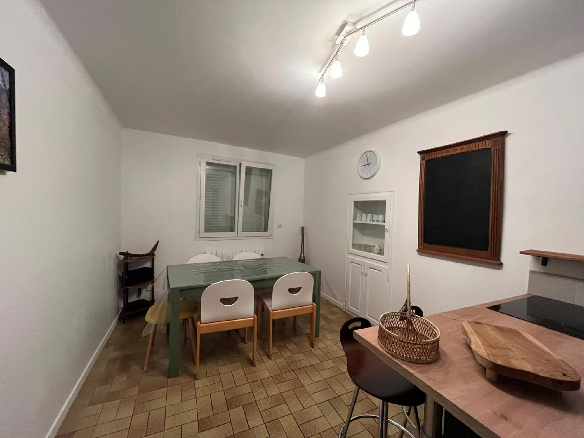 Agreable Maison De Village Avec Terrasse Vinca Bagian luar foto
